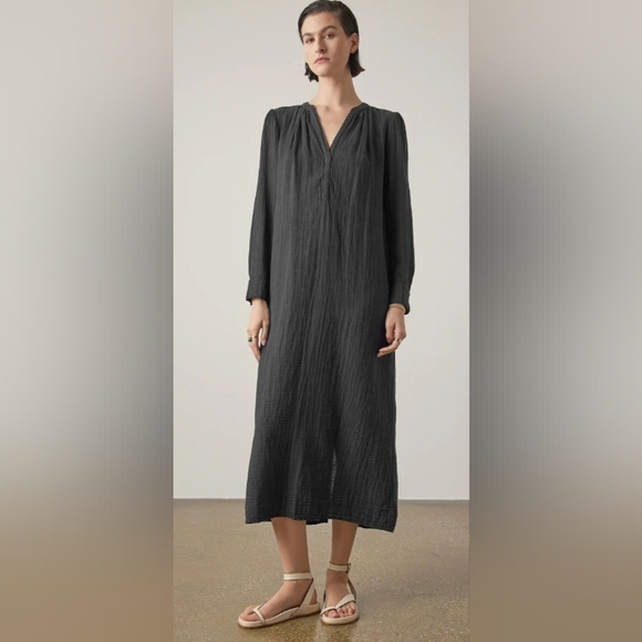 VELVET By Jenny Graham - Picture 1 of 7